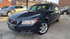 Bild des Angebotes Volvo V70 KombiSummum*Automatik*Memory*Ahk*BiXenon*Voll
