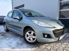 Bild des Angebotes Peugeot 207 °°KLIMAANLAGE°°GLASDACH°°ALU°°TÜV NEU°°