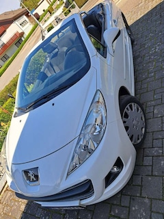 Bild des Angebotes Peugeot 207 CC 120 VTi Active