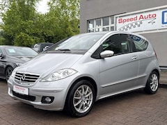 Bild des Angebotes Mercedes-Benz A 200 Avantgarde/LEDER/PANORAMA/Bi-XENON/PDC/ALU