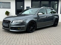 Bild des Angebotes Audi RS4 4.2°Memory°Sola°Klimaa°Bose°Bi-Xenon°S-Dach