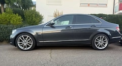 Bild des Angebotes Mercedes-Benz 220
