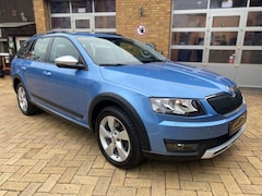 Bild des Angebotes Skoda Octavia Combi Scout 4x4 2.0 TDI AHK PDC GRA 1.Hd