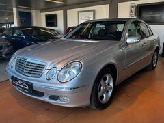 Bild des Angebotes Mercedes-Benz E 240 HARMAN KARDON/XENON/AUTOM/PDC/TEMPO