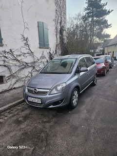 Bild des Angebotes Opel Zafira Opel Zafira – 7 Sitze | Panoramadach | Adaptives K