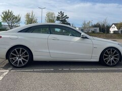 Bild des Angebotes Mercedes-Benz E 350 E 350 CDI BlueEfficiency Avantgarde