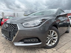 Bild des Angebotes Hyundai i40 1.6 CRDi  Space Klima,Navi,AHK,PDC