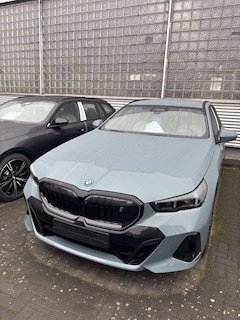Bild des Angebotes BMW i5 eDrive40 Touring, Leasingübernahme 619 Euro Inkl.