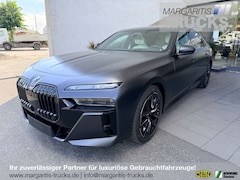 Bild des Angebotes BMW 740 dx/MPaketPro/21"/B&W/Kristall/TV/PanoSky/E.Tü