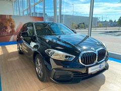 Bild des Angebotes BMW 118 i 5-Türer Comfort Paket Navi Sportsitze HiFi