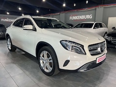 Bild des Angebotes Mercedes-Benz GLA 220 CDI 4Matic AUT/LEDER/NAVI/XEN/KAMERA/AHK