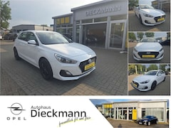 Bild des Angebotes Hyundai i30 1.4 Pure Klima LM Schwarz Allwetterreifen ZV