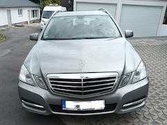 Bild des Angebotes Mercedes-Benz E 200 E-Klasse T-Modell Diesel T CDI DPF BlueEFFICIENCY Automatik Avantgarde