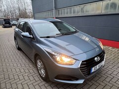 Bild des Angebotes Hyundai i40 cw blue Classic SHZ ALU´S KLIMA ZV RADIO TÜV