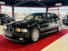 BMW M3 Limousine +SITZHZ.+SCHIEBEDACH+HARMAN/KARDON+