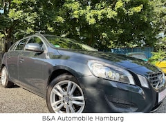 Bild des Angebotes Volvo V60 Kombi Momentum 2 Hand+Tüv/Au Neu+Scheckheft