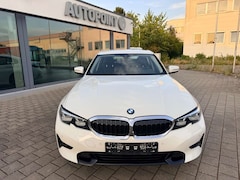 Bild des Angebotes BMW 318 i Sport Line Live Cockpit Parkassist Plus