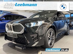 Bild des Angebotes BMW iX2 xDrive30 M-Sportpaket AHK/HUD/HK/Massage/360