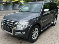 Bild des Angebotes Mitsubishi Pajero 3.2 DI-D Top *Navi| Xenon|AHK*