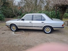 Bild des Angebotes BMW 528 528i
