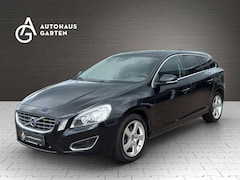 Bild des Angebotes Volvo V60 2.0D Kombi Summum Xenon Navi Automatik SHZ