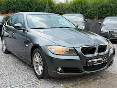 Bild des Angebotes BMW 318 318i *FACELIFT*AUTOMATIK*KLIMA*SHZ*TEMP*PDC*SHG*