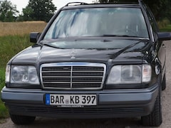 Mercedes-Benz E 280 E-Klasse T