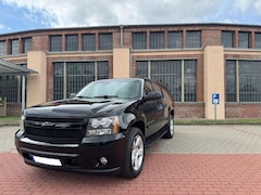 Bild des Angebotes Chevrolet Suburban 5.3L V8 LT FlexFuel 4x4 LPG AHK 7 Sitze