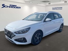 Bild des Angebotes Hyundai i30 1.0T Kombi Select Mild-Hybrid Allwetterreifen Rück