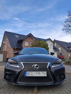 Bild des Angebotes Lexus IS 300 300h F Sport
