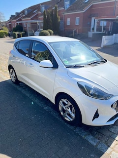 Bild des Angebotes Hyundai i10 i10 1.0 Automatik Style