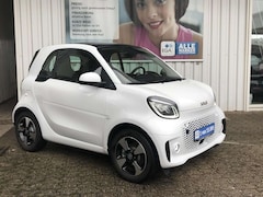 Bild des Angebotes smart forTwo EQ EXCLUSIVE*JBL*PANORAMA*22kW*SHZ*PDC*CAM*LED*MED