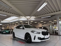 Bild des Angebotes BMW 120 d M Sportpaket AUT./LED/NAVI/PDC V-H/DAB