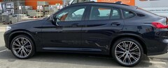 Bild des Angebotes BMW X4 M X4 M40i AHK HUD LED STANDHZ ACC NAVI KAMERA PANODACH HIFI DAB WLAN SITZHEIZUNG V+H