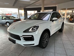 Bild des Angebotes Porsche Cayenne E-Hybrid Pano AZV LED Scheckheft