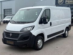 Bild des Angebotes Fiat Ducato 33 120 L2H1 KLIMA STHDZ AHK 1HAND EURO6