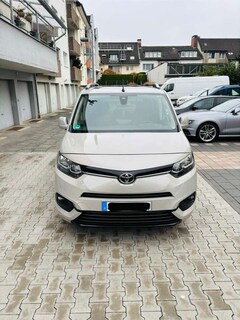 Bild des Angebotes Toyota Proace City Verso 1.2 Turbo L2 Aut Executive