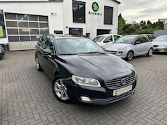 Volvo V70 Kombi Momentum*NAVI*TEMPO*LEDER*XENON
