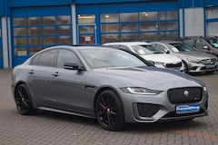 Bild des Angebotes Jaguar XE R-Dynamic Black *Schiebedach*Memory*Kamera*