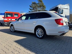 Bild des Angebotes Skoda Superb Combi 2.0 TDI Green tec DSG Elegance