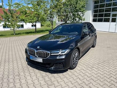 Bild des Angebotes BMW 520 TOP!! M-Sportpaket BMW 520i Touring Aut.