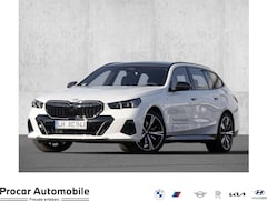 Bild des Angebotes BMW 520 d 20" M-Sport DA Pano Carbon AHK Bowers&Wilkins uv