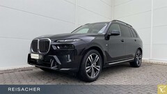 Bild des Angebotes BMW X7 xDrive 40i M Sport,HuD,AHK,ACC.Sthz,SkyLounge