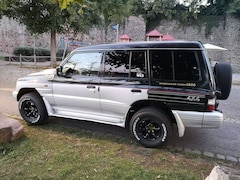 Bild des Angebotes Mitsubishi Pajero Pajero 2,5TD Classic 4x4 Einzelstück Top gepfl.