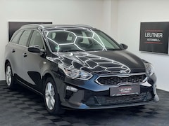 Bild des Angebotes Kia Ceed SW / cee'd SW cee'd 1.6 CRDI Kombi*AHK*Kamera*AppleCar