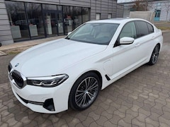 Bild des Angebotes BMW 545 e xDrive Lim.  Head-Up / Leder /