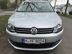Bild des Angebotes VW Sharan 2.0 TDI DSG 4MOTION BlueMotion Technology Allstar