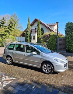 Bild des Angebotes Peugeot 307 SW 110 OXYGO