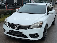 Bild des Angebotes Kia Ceed / cee'd /KLIMA/SHZ/COUPE/MULTI/TÜV-AU-NEU