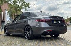 Bild des Angebotes Alfa Romeo Giulia 2.2 Diesel AT8 Super TÜV Teilleder RFK Navi 19“